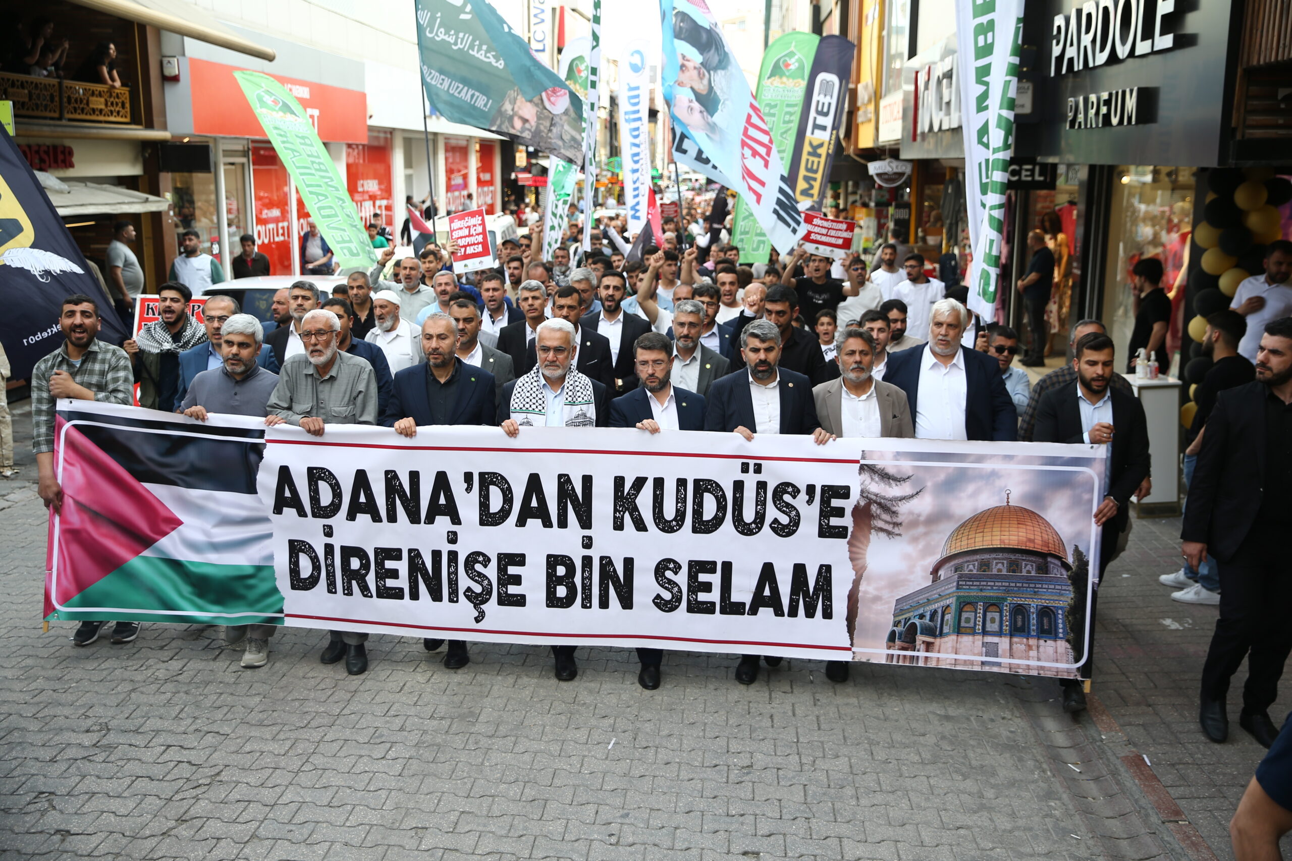 HÜDA PAR Genel Başkanı Yapıcıoğlu, Adana’da konuştu
