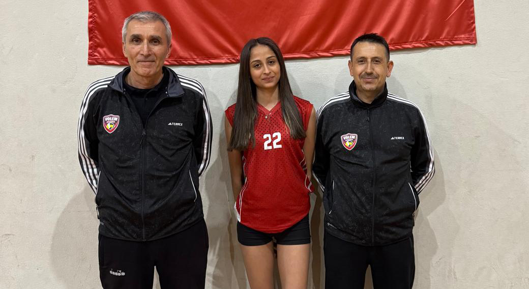 İrem Kürklü, U17 Kadın Voleybol Milli Takım Aday Kadrosu’na seçildi