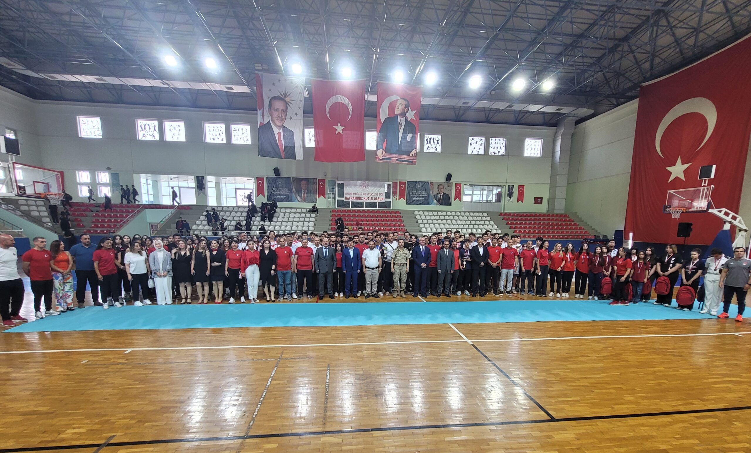 İskenderun’da 19 Mayıs coşkusu sporla taçlandı