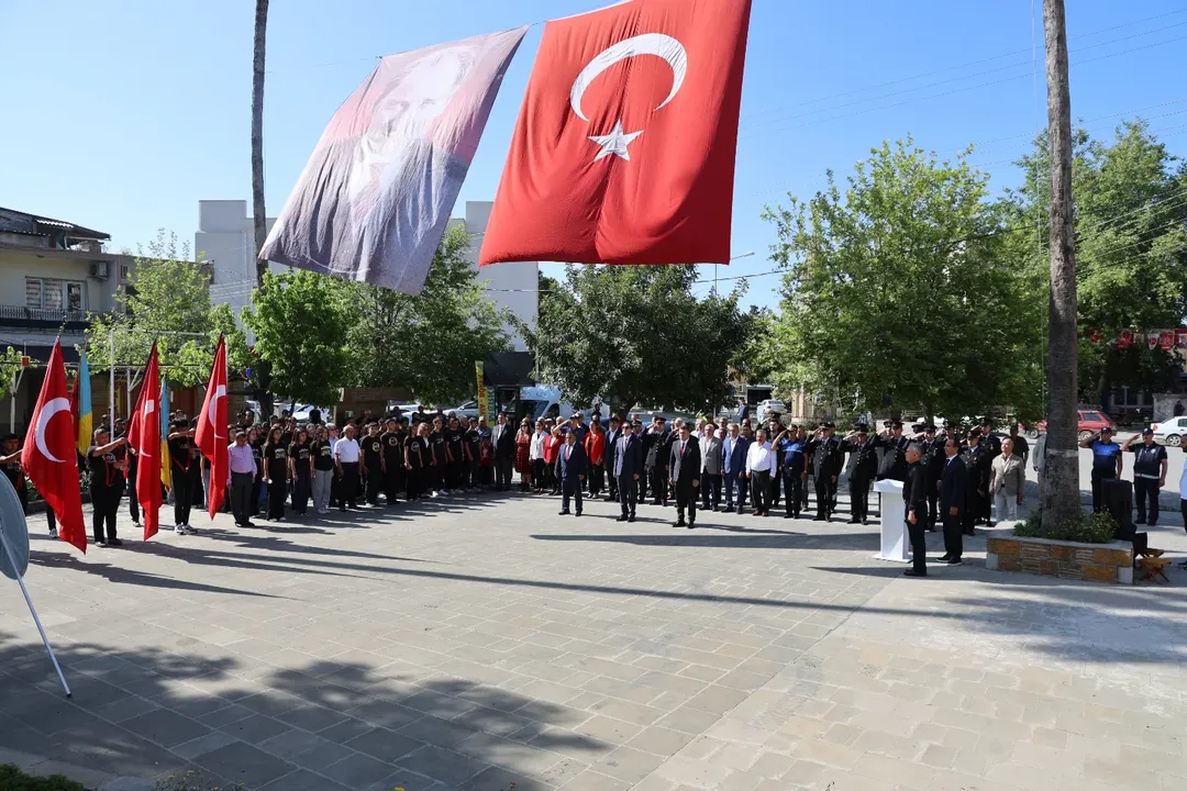 Karaisalı’da 19 Mayıs törenlerle kutlandı