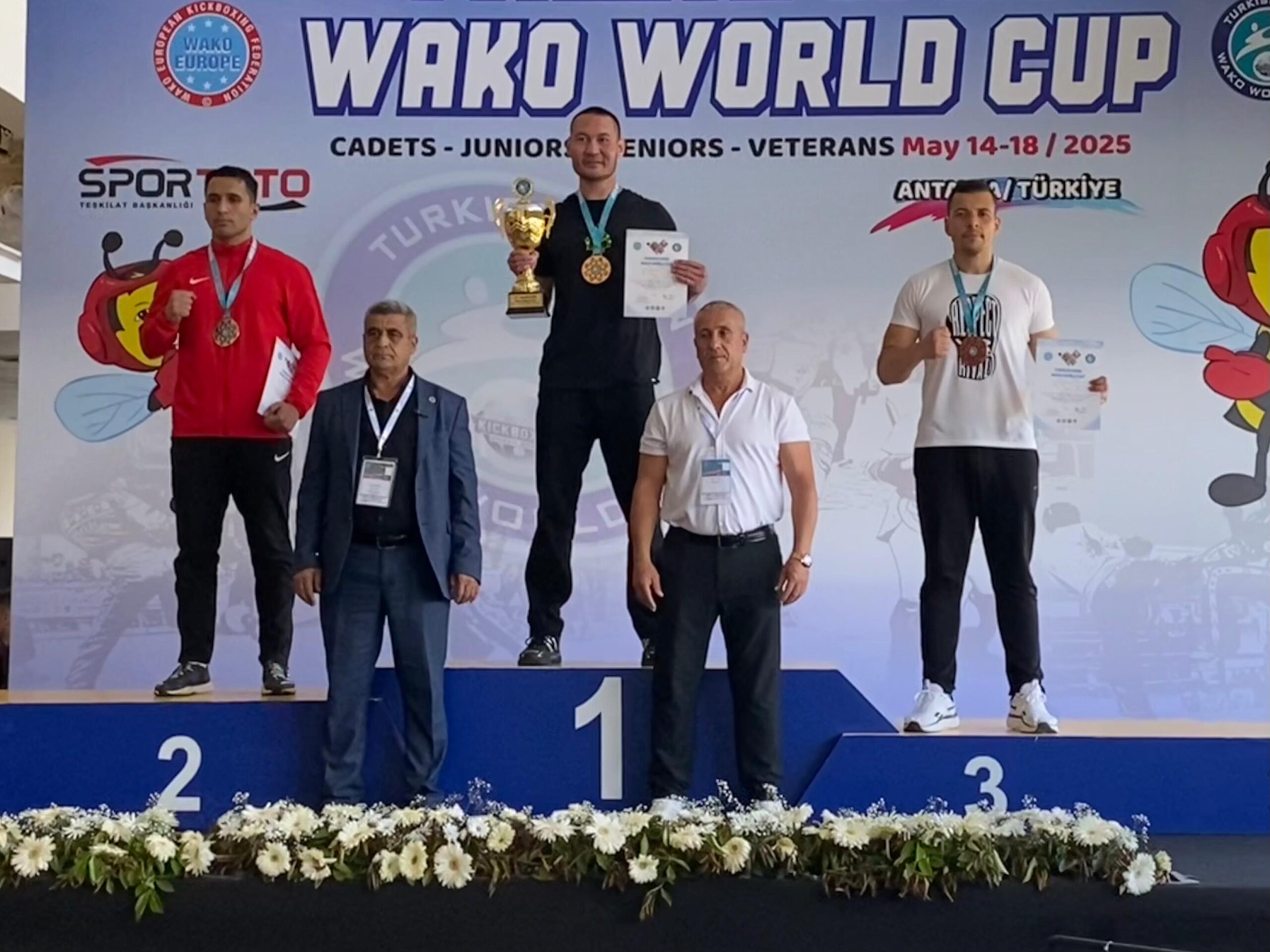 Kemer Belediyesi Kick Boks Takımı’ndan 4 madalya
