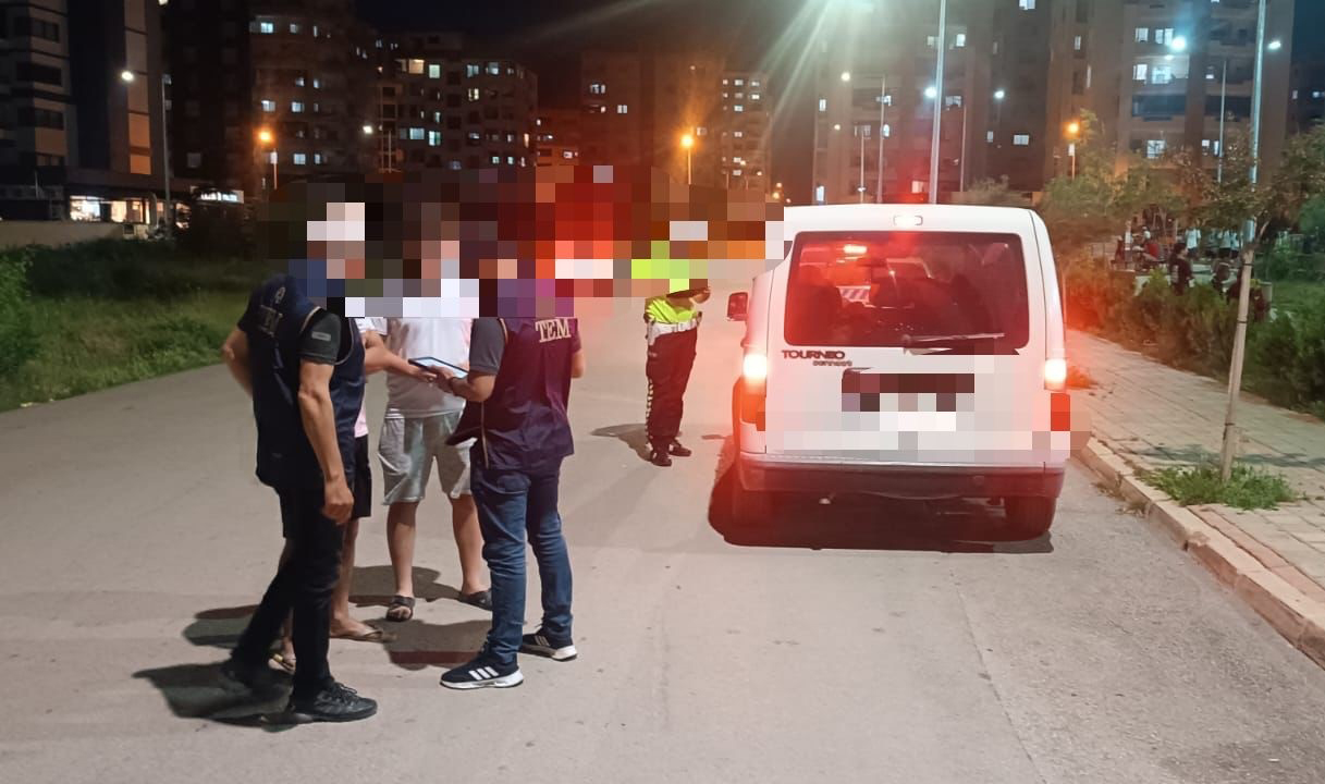 Kozan’da hapis cezasıyla aranan 5 hükümlü yakalandı