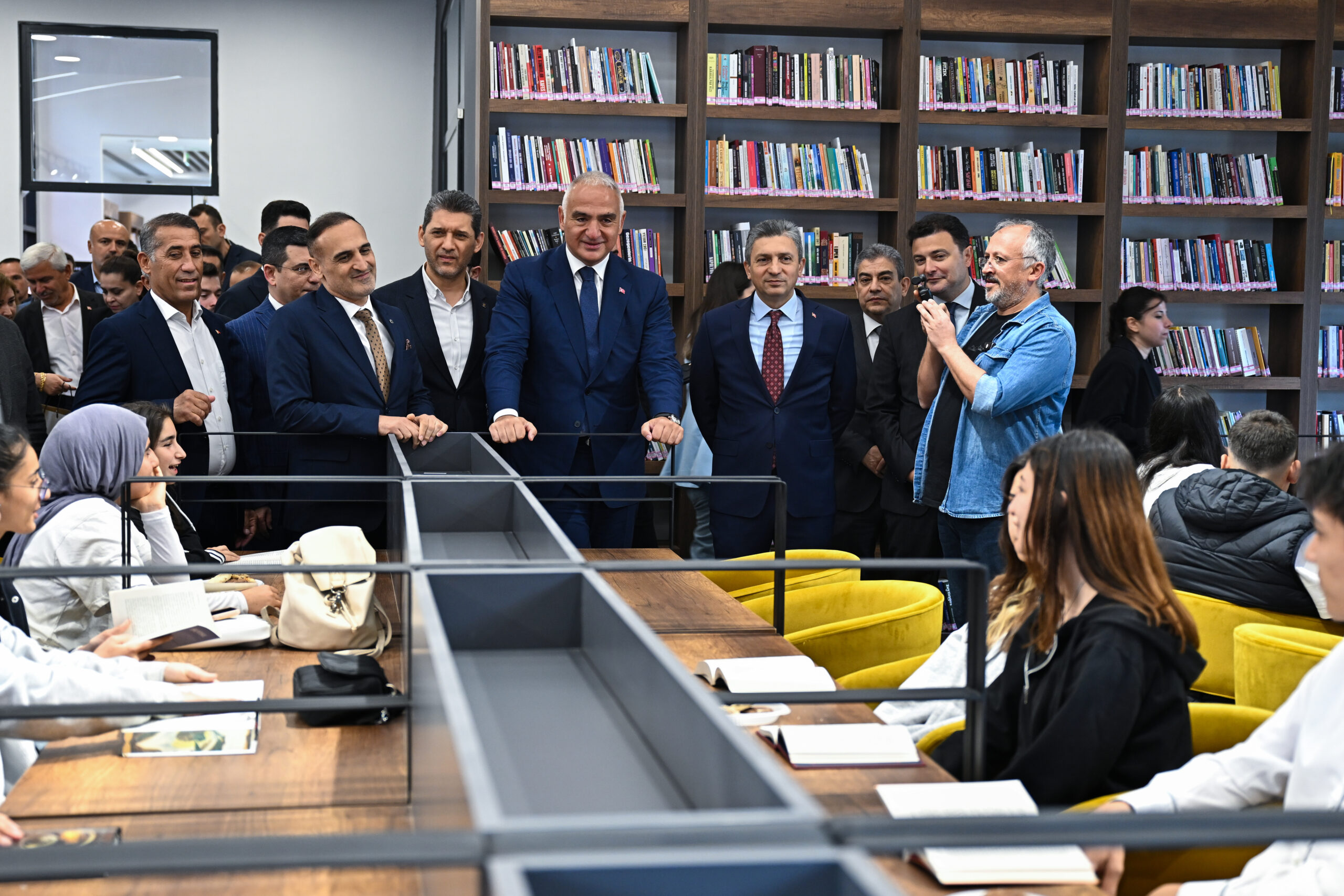 Kültür ve Turizm Bakanı Ersoy, Antalya’da kütüphane açılışında konuştu