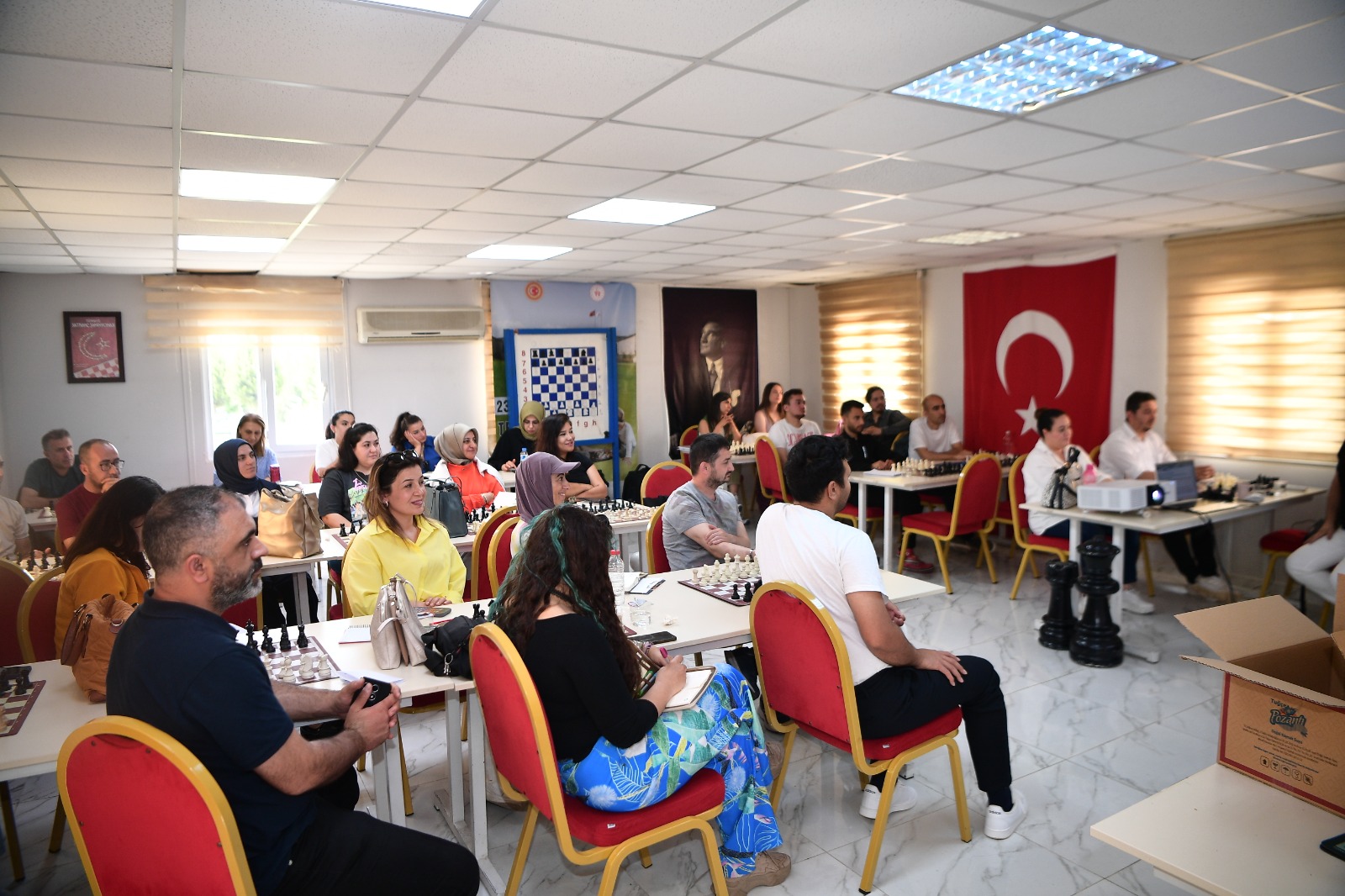 Satranç Yardımcı Antrenörlük Kursu Çukurova’da başladı