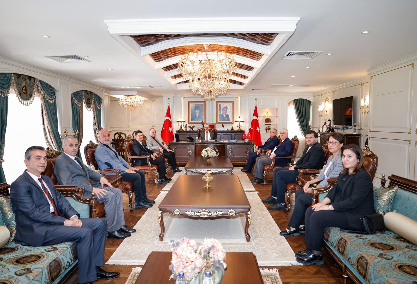 Vakıflar Haftası münasebetiyle Vali Köşger’e ziyaret